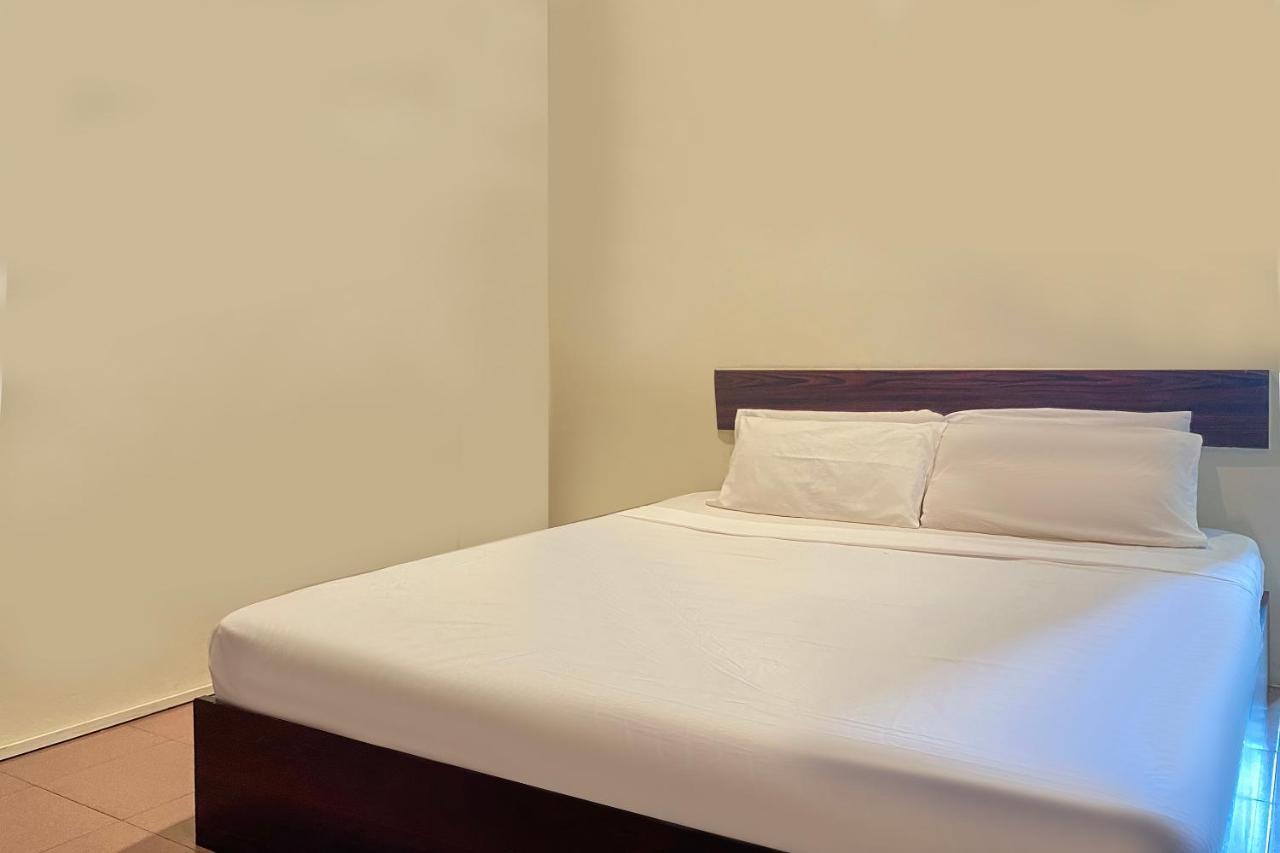 Spot On 89907 Motel Impian Seri Manjung Dış mekan fotoğraf