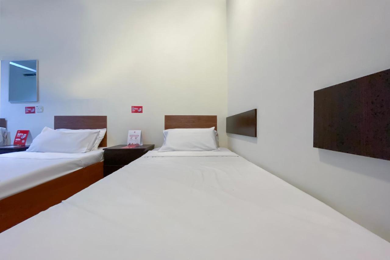 Spot On 89907 Motel Impian Seri Manjung Dış mekan fotoğraf