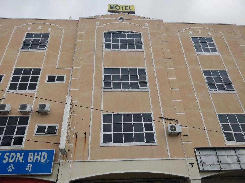 Spot On 89907 Motel Impian Seri Manjung Dış mekan fotoğraf