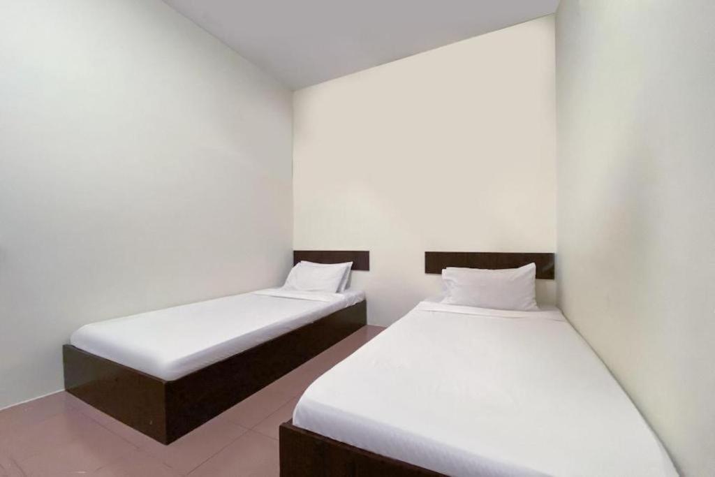 Spot On 89907 Motel Impian Seri Manjung Dış mekan fotoğraf