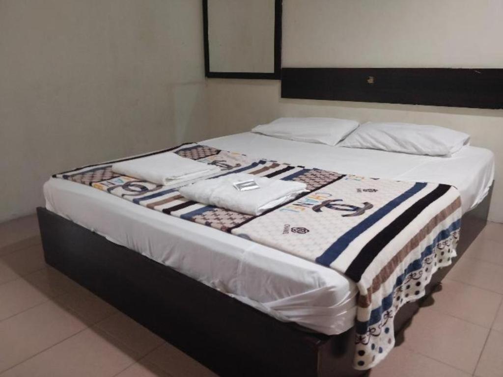 Spot On 89907 Motel Impian Seri Manjung Dış mekan fotoğraf