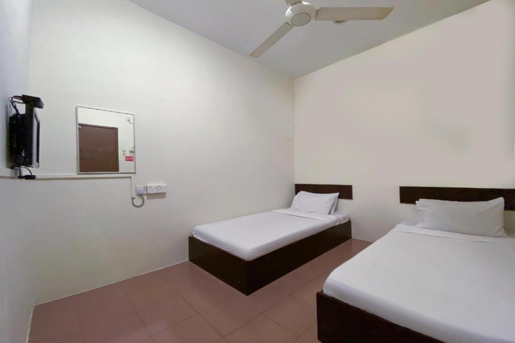 Spot On 89907 Motel Impian Seri Manjung Dış mekan fotoğraf