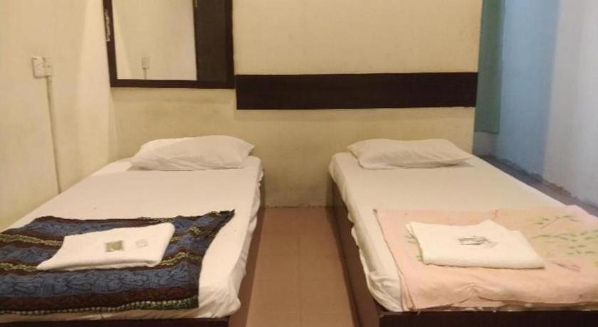 Spot On 89907 Motel Impian Seri Manjung Dış mekan fotoğraf