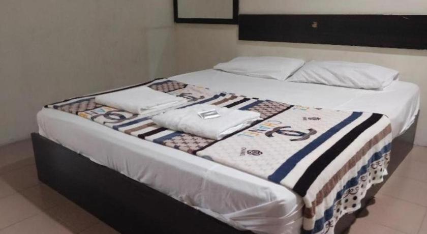 Spot On 89907 Motel Impian Seri Manjung Dış mekan fotoğraf