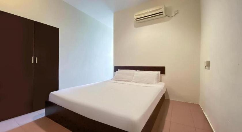 Spot On 89907 Motel Impian Seri Manjung Dış mekan fotoğraf